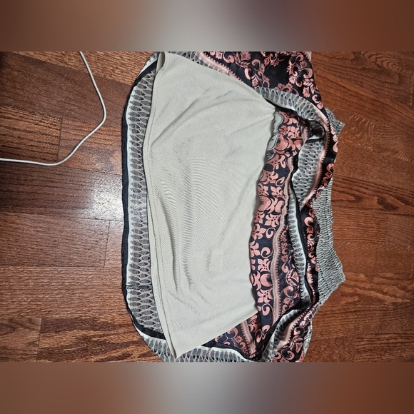 Max Studio Green Smocked Bubble Mini Skirt - Picture 4 of 6